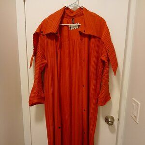 Babette Women's Red Crinkle Rain Coat w/ multi-style Collar/Hood